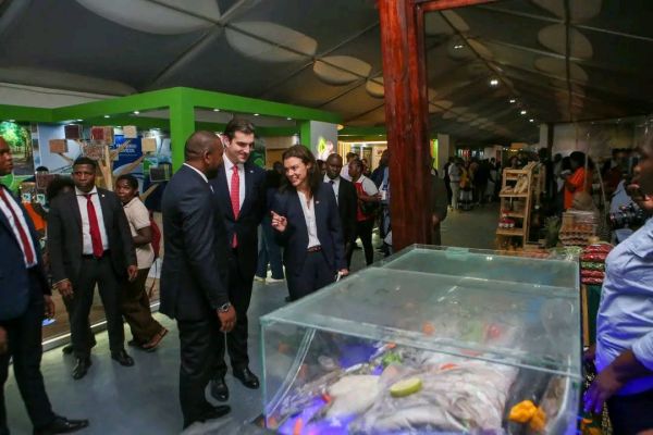 INHAMBANE LEVA À FACIM O MELHOR DA SUA TERRA: AGRICULTURA, PESCA, ARTESANATO E TURISMO EM DESTAQUE